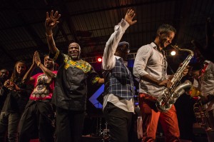 RAY LEMA (DRC): En hyllning till Franco Luambo – Victoria dansar!